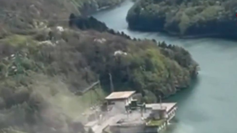 Captura de un vídeo captado por los Bomberos italianos de la central hidroeléctrica que ha sufrido la explosión, cerca de la ciudad de Bolonia. Captura de un vídeo captado por los Bomberos italianos de la central hidroeléctrica que ha sufrido la explosión, cerca de la ciudad de Bolonia.
