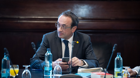 30 de julio de 2024. El presidente del Parlament de Catalunya, Josep Rull, en una reunión de la Mesa del Parlament, a 30 de julio de 2024. 30 de julio de 2024. El presidente del Parlament de Catalunya, Josep Rull, en una reunión de la Mesa del Parlament, a 30 de julio de 2024.