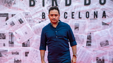 El director de cine J. A. Bayona posa en el photocall durante la presentación de la película ‘Bird Box Barcelona’ en el Teatro Tivoli, a 29 de junio de 2023, en Barcelona El director de cine J. A. Bayona posa en el photocall durante la presentación de la película ‘Bird Box Barcelona’ en el Teatro Tivoli, a 29 de junio de 2023, en Barcelona