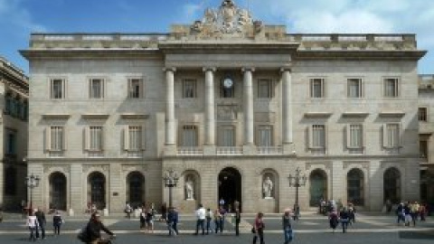 La dura pugna a cuatro entre Junts, PSC, Comuns y ERC mantiene abierto el escenario electoral en Barcelona La dura pugna a cuatro entre Junts, PSC, Comuns y ERC mantiene abierto el escenario electoral en Barcelona