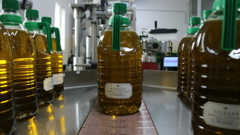09/2023 - Envasadora d'oli de la cooperativa de la Palma d'Ebre. 09/2023 - Envasadora d'oli de la cooperativa de la Palma d'Ebre.
