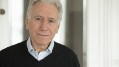 Henri Peña-Ruiz: "No entiendo por qué el Gobierno de Sánchez no se ha atrevido a profundizar en la agenda laica de España" Henri Peña-Ruiz: "No entiendo por qué el Gobierno de Sánchez no se ha atrevido a profundizar en la agenda laica de España"