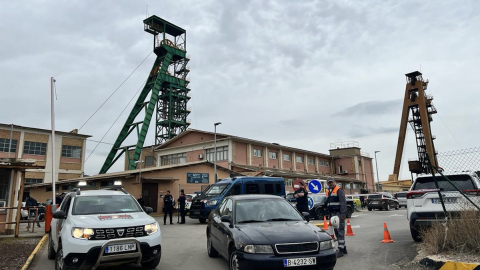 9-3-2023 Mossos i equips d'emergències a la mina de Súria in s'ha produït l'accident que ha deixat tres persones mortes 9-3-2023 Mossos i equips d'emergències a la mina de Súria in s'ha produït l'accident que ha deixat tres persones mortes