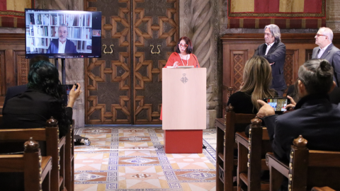L'alcalde Jaume Collboni amb la directora de la Fira Internacional del Llibre de Guadalajara, Marisol Schulz L'alcalde Jaume Collboni amb la directora de la Fira Internacional del Llibre de Guadalajara, Marisol Schulz