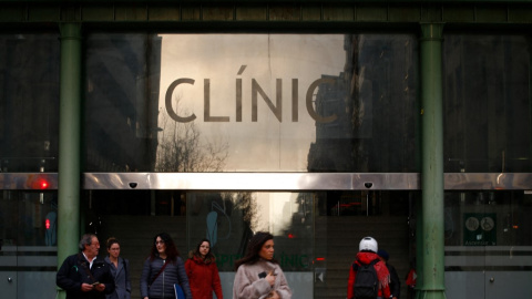 Fotografía de la entrada del Hospital Clínic de Barcelona. Fotografía de la entrada del Hospital Clínic de Barcelona.