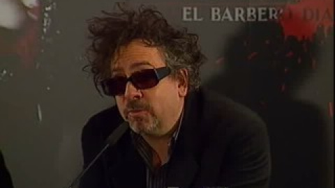 Tim Burton regresa con 'Sweeney Todd', un musical sangriento Tim Burton regresa con 'Sweeney Todd', un musical sangriento