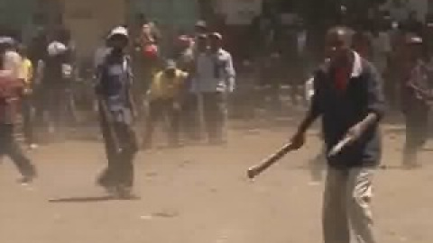 Máxima tensión en Kenia tras los violentos enfrentamientos de este fin de semana Máxima tensión en Kenia tras los violentos enfrentamientos de este fin de semana