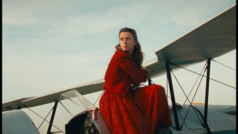 Juliette Jouan, que debuta en el cine con esta película, es la protagonista