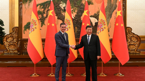 El presidente del Gobierno español, Pedro Sánchez, y el presidente de China, Xi Jinping, en Pekín. El presidente del Gobierno español, Pedro Sánchez, y el presidente de China, Xi Jinping, en Pekín.