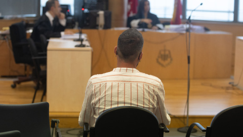 El exconcursante del programa de televisión 'Gran Hermano Revolution', José María López Pérez, acusado de abusos sexuales, durante el juicio, a 3 de noviembre de 2022. El exconcursante del programa de televisión 'Gran Hermano Revolution', José María López Pérez, acusado de abusos sexuales, durante el juicio, a 3 de noviembre de 2022.
