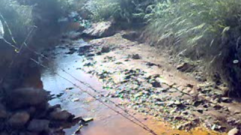 Vertidos de Aznalcóllar en el río Guadiamar Vertidos de Aznalcóllar en el río Guadiamar