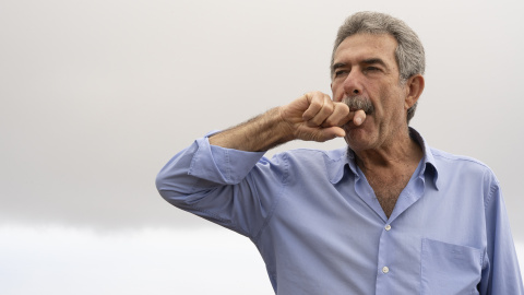 Don Emiliano silbando Don Emiliano silbando