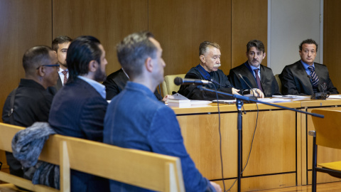 12/4/24 - El bailaor Rafael Amargo, el productor Eduardo de Santos, el socio de Amargo, Miguel Ángel Batista, y el abogado de Amargo, Marcos García Montes, en la Audiencia Provincial de Madrid, a 8 de abril de 2024. 12/4/24 - El bailaor Rafael Amargo, el productor Eduardo de Santos, el socio de Amargo, Miguel Ángel Batista, y el abogado de Amargo, Marcos García Montes, en la Audiencia Provincial de Madrid, a 8 de abril de 2024.