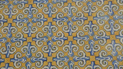 Pared recubierta de cerámica valenciana. Pared recubierta de cerámica valenciana.