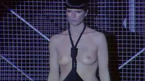 Desfile 'surrealista' de David Delfín en el Guggenheim Desfile 'surrealista' de David Delfín en el Guggenheim