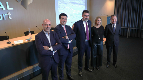 Representants de Merlin, el Port de Barcelona i Cilsa, durant la presentació del projecte. Representants de Merlin, el Port de Barcelona i Cilsa, durant la presentació del projecte.