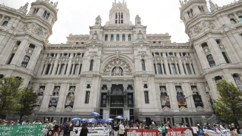 Manifestación de la Marea Verde de Madrid en defensa de “derechos sociales y servicios públicos de calidad” frente al Ayuntamiento de Madrid, este sábado 20 de mayo de 2023. Manifestación de la Marea Verde de Madrid en defensa de “derechos sociales y servicios públicos de calidad” frente al Ayuntamiento de Madrid, este sábado 20 de mayo de 2023.