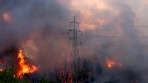 Incendio en Varybobi, Grecia. Incendio en Varybobi, Grecia.