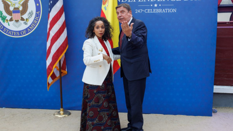La Embajadora de EEUU en España, Julissa Reynoso, junto al ministro de Agricultura, Luis Planas, en Las Ventas, a 28 de junio de 2023, en Madrid. La Embajadora de EEUU en España, Julissa Reynoso, junto al ministro de Agricultura, Luis Planas, en Las Ventas, a 28 de junio de 2023, en Madrid.