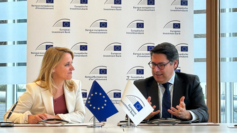 La consellera Mas Guix amb el vicepresident del BEI, Ricardo Mourinho Félix. La consellera Mas Guix amb el vicepresident del BEI, Ricardo Mourinho Félix.