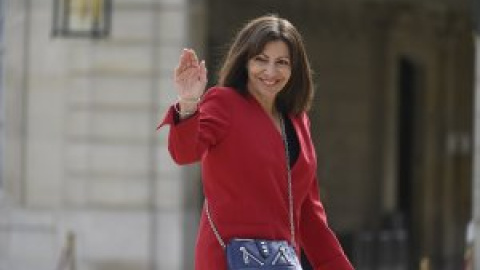 La alcaldesa de París deja Twitter porque es un "arma de destrucción masiva de nuestras democracias" La alcaldesa de París deja Twitter porque es un "arma de destrucción masiva de nuestras democracias"