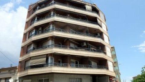 Detenen un home a Manresa acusat de matar la seva parella embarassada tot i haver descartat l'assassinat inicialment Detenen un home a Manresa acusat de matar la seva parella embarassada tot i haver descartat l'assassinat inicialment