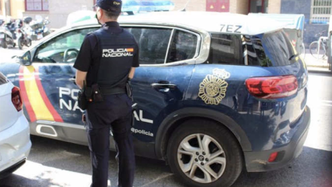 Foto de archivo de un agente de la Policía Nacional. Foto de archivo de un agente de la Policía Nacional.