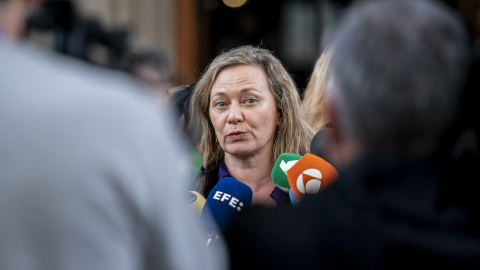 La delegada del Gobierno Contra la Violencia de Género, Victoria Rosell, ofrece declaraciones a los medios en el Congreso de los Diputados.