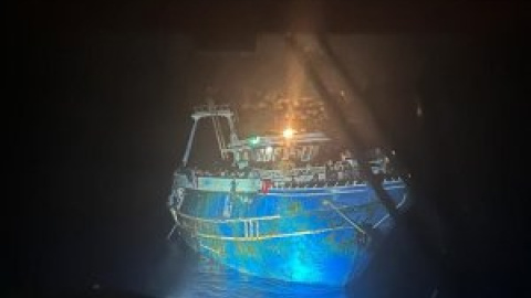 "El capitán se fue en un bote": las llamadas previas al naufragio contradicen a Grecia "El capitán se fue en un bote": las llamadas previas al naufragio contradicen a Grecia