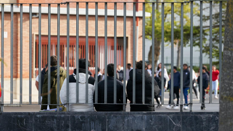 Vista del patio de un instituto de Vitoria, este martes, en el que el consejero de Educación del Gobierno Vasco, Jokin Bildarratz, ha justificado el empeoramiento de los resultados de los alumnos vascos en el informe internacional PISA en que ha sido gen Vista del patio de un instituto de Vitoria, este martes, en el que el consejero de Educación del Gobierno Vasco, Jokin Bildarratz, ha justificado el empeoramiento de los resultados de los alumnos vascos en el informe internacional PISA en que ha sido gen