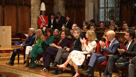 PP, Barcelona en Comú i el PSC durant el ple d'investidura a l'Ajuntament de Barcelona. PP, Barcelona en Comú i el PSC durant el ple d'investidura a l'Ajuntament de Barcelona.