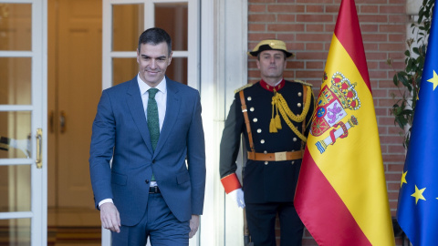 El presidente del Gobierno, Pedro Sánchez, a su llegada a recibir a la presidenta del Parlamento Europeo, en el Complejo de la Moncloa, a 1 de marzo de 2024, en Madrid (España) El presidente del Gobierno, Pedro Sánchez, a su llegada a recibir a la presidenta del Parlamento Europeo, en el Complejo de la Moncloa, a 1 de marzo de 2024, en Madrid (España)