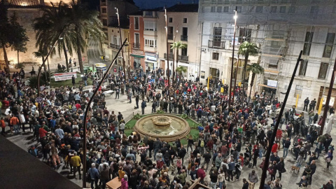 Concentración contra las peticiones de la fiscalía contra 14 jóvenes de Pego (Alacant). Concentración contra las peticiones de la fiscalía contra 14 jóvenes de Pego (Alacant).