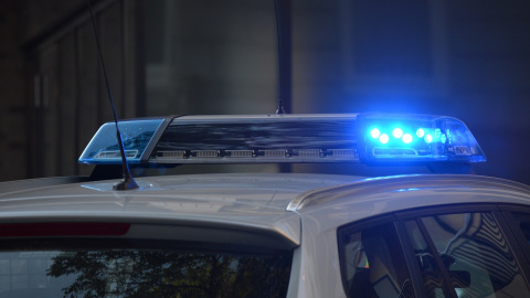Sirena de un coche de policía. Sirena de un coche de policía.