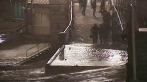 El temporal sacude con fuerza el País Vasco El temporal sacude con fuerza el País Vasco