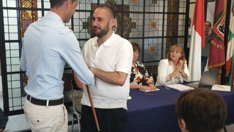 Asier Larrauri toma posesión como alcalde de Bermeo, a 17 de julio de 2023. Asier Larrauri toma posesión como alcalde de Bermeo, a 17 de julio de 2023.