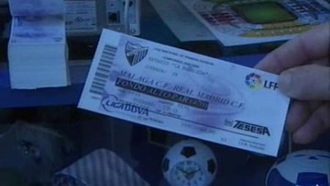 El Málaga rebaja el precio de las entradas para el partido contra el Madrid El Málaga rebaja el precio de las entradas para el partido contra el Madrid
