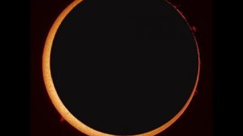 Arriba un eclipsi solar: com veure'l des de Catalunya? Arriba un eclipsi solar: com veure'l des de Catalunya?