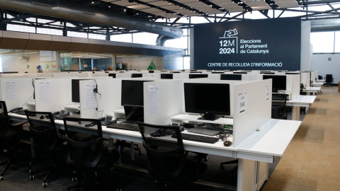 Detall de la sala principal del centre de dades electorals del Govern. Detall de la sala principal del centre de dades electorals del Govern.