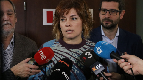 La líder del grup municipal d'ERC a Barcelona, Elisenda Alamany, durant l'atenció als mitjans La líder del grup municipal d'ERC a Barcelona, Elisenda Alamany, durant l'atenció als mitjans