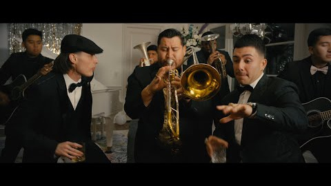 'Ella baila sola', de Eslabón Armado y Peso Pluma