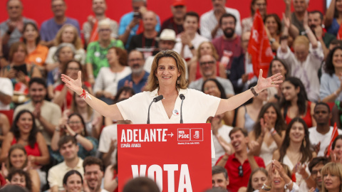 La ministra para la Transición Ecológica, Teresa Ribera, durante el acto de cierre de campaña de los socialistas. La ministra para la Transición Ecológica, Teresa Ribera, durante el acto de cierre de campaña de los socialistas.
