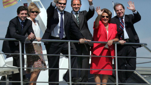 Foto de archivo de Herrera, junto a Jaume Matas, Aguirre, Rajoy, Camps y Barberá en un yate. Foto de archivo de Herrera, junto a Jaume Matas, Aguirre, Rajoy, Camps y Barberá en un yate.