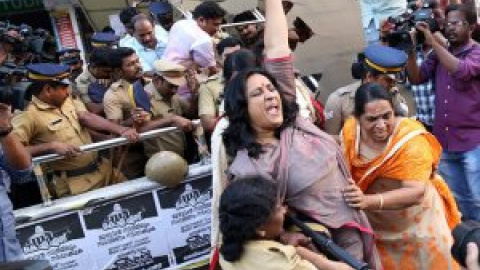 Otra mujer desafía la ola machista de violencia y accede al templo de Sabarimala en la India Otra mujer desafía la ola machista de violencia y accede al templo de Sabarimala en la India