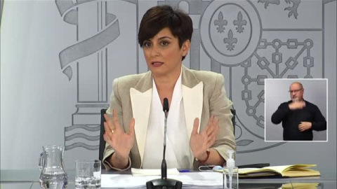 El Gobierno se desmarca de la crisis del PP: "Que no nos usen como coartada de sus líos" El Gobierno se desmarca de la crisis del PP: "Que no nos usen como coartada de sus líos"