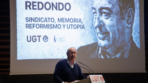 Nicolás Redondo Terreros interviene durante el homenaje a su padre, el histórico dirigente de UGT Nicolás Redondo Urbieta, en la sede del sindicato, coincidiendo con el 35 aniversario de la huelga general del 14-D de 1988. EUROPA PRESS/Alejandro Martí Nicolás Redondo Terreros interviene durante el homenaje a su padre, el histórico dirigente de UGT Nicolás Redondo Urbieta, en la sede del sindicato, coincidiendo con el 35 aniversario de la huelga general del 14-D de 1988. EUROPA PRESS/Alejandro Martí