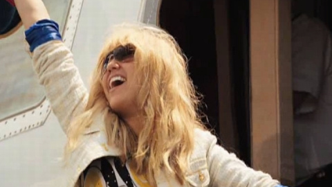 Cyrus se estrena en el mundo de la moda Cyrus se estrena en el mundo de la moda