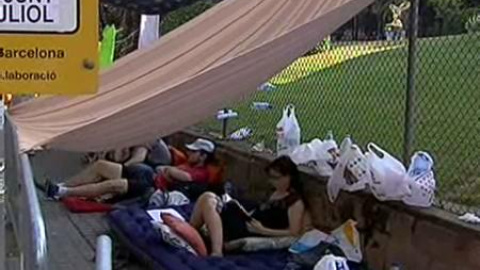 U2 convierte el Camp Nou en un camping de fans U2 convierte el Camp Nou en un camping de fans