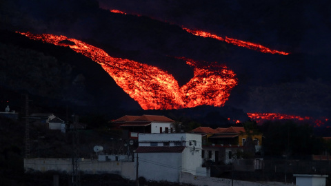 13/10/2021 -. Imagen del avance de la colada de lava en La Palma este miércoles 13 de octubre de 2021. 13/10/2021 -. Imagen del avance de la colada de lava en La Palma este miércoles 13 de octubre de 2021.