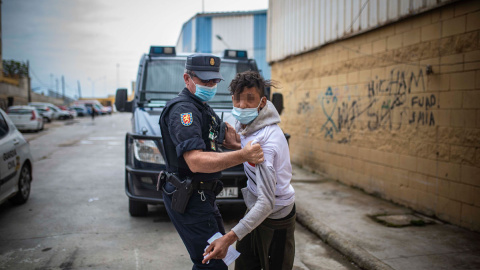 Menores ceuta tarajal nave Menores ceuta tarajal nave